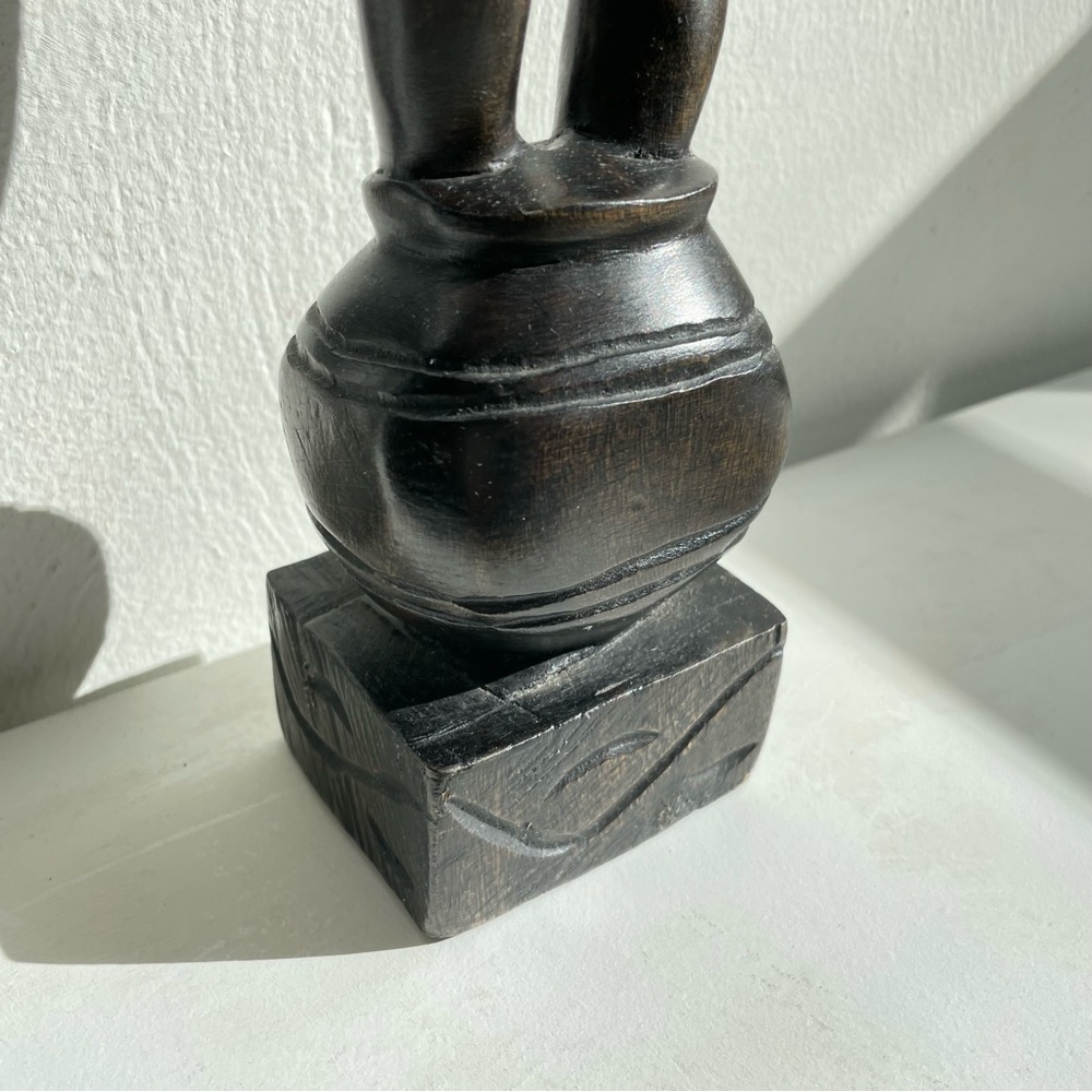 Handmade primitive abstract carved wood sculpture intertwined snake columns - Picture 3 of 16